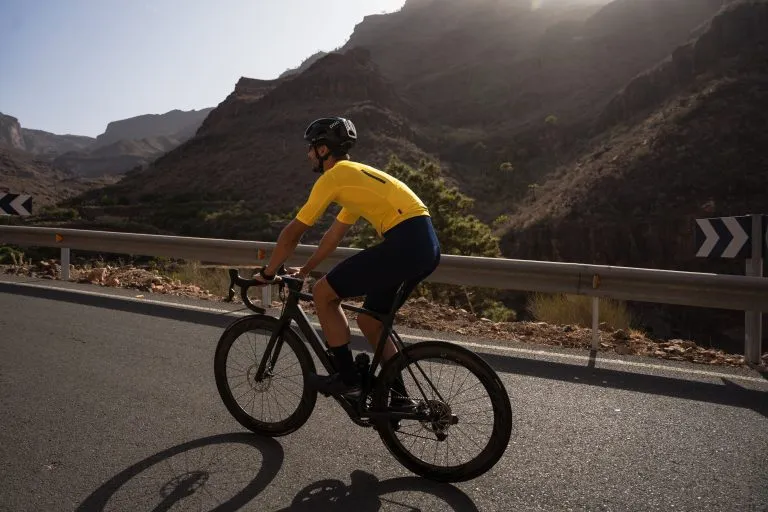 Professioneller Radsport in den Bergen von Gran Canaria, Mogan